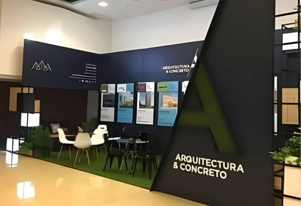 Stand personalizado con experiencia interactiva y branding de multinacional en Expo CDMX